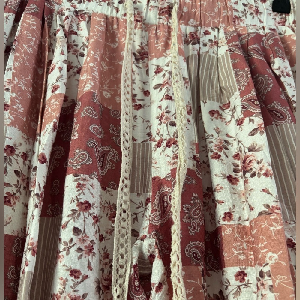 POL Floral Patchwork Print Lightweight Joggers NW… - image 6